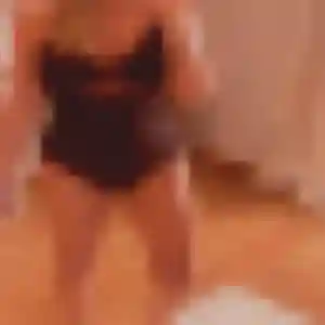Photo de Laetitia à Aubagne (40 ans) - rencontre adulte discret