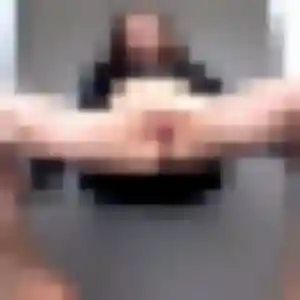 Theresa, 38 ans, en ligne à Brignoles pour une rencontre coquine