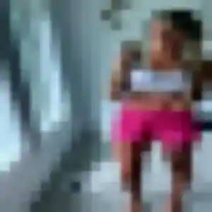 Rejoins Estee, 42 ans à Caumont-sur-Durance en privé
