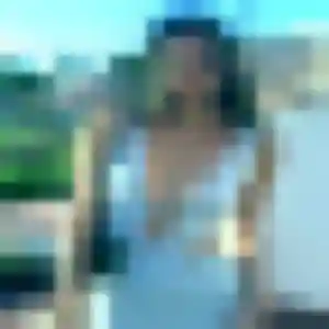Contacte Nelly, 21 ans à Caussade gratuitement