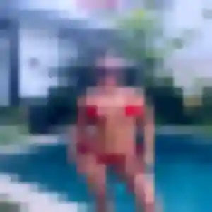 Giulia (22 ans) à Ceyzériat cherche un rencontre adulte rapidement