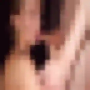Samira, 32 ans, en ligne à Clermont-Ferrand pour une rencontre coquine