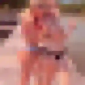 Leonore (19 ans) à Dardilly attend un rencontre adulte maintenant