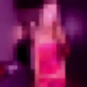 Photo de Louisa à Grans (26 ans) - rencontre adulte gratuit