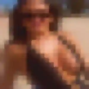 Rejoins Romina, 32 ans à La Roque-d'Anthéron en privé