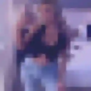Alienor (23 ans) à Lescure-d'Albigeois propose une rencontre rapidement
