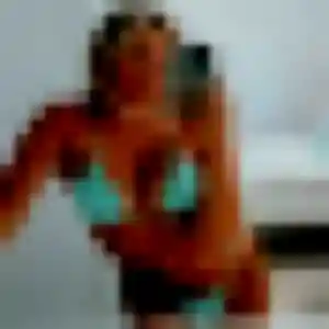 Zoe, 19 ans, en ligne à Livron-sur-Drôme pour une rencontre coquine