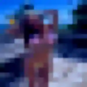Ornella, 19 ans, cherche un rencontre adulte à Magland