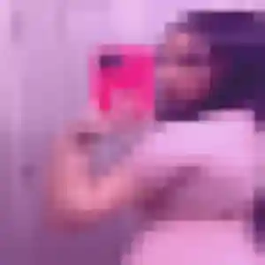 Contacte Jacqueline, 22 ans à Oyonnax en t'inscrivant