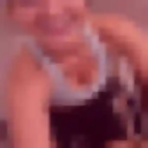 Charmante Claire, 31 ans à Quissac - voir sa photo