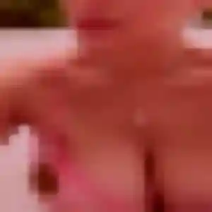 Emmanuelle, fille de 21 ans veut rencontre adulte à Roquevaire