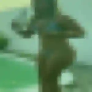 Photo exclusive de Vera, 34 ans à Saint-Cézaire-sur-Siagne - rencontre coquine