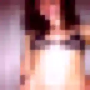 Ghislaine, 25 ans, connectée à Saint-Denis-lès-Bourg pour une rencontre coquine