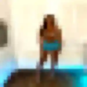 Photo de Elodie à Valgelon-La Rochette (28 ans) - rencontre adulte sans inscription