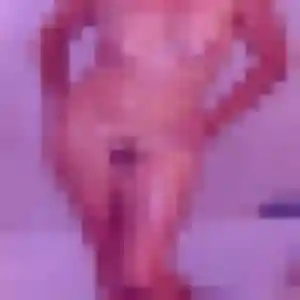 Rejoins Cyrielle, 43 ans à Vaulnaveys-le-Haut gratuitement