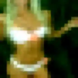 Urielle, 21 ans, dispo pour rencontre adulte à Villelaure